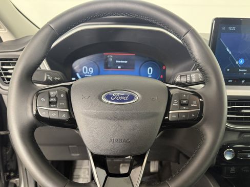 Certified 2025 Ford Escape Platinum image 22