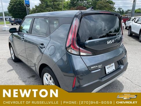 Used 2025 Kia Soul LX w/ LX Technology Package FWD image 39