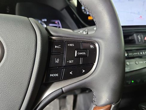 Used 2024 Lexus ES 300h 300h Luxury image 23