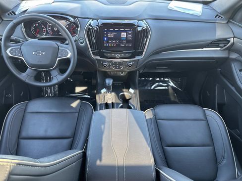 Used 2022 Chevrolet Traverse Premier w/ Redline Edition image 9