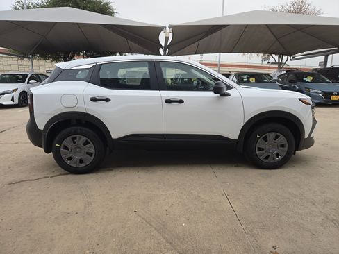 New 2026 Nissan Kicks S image 2