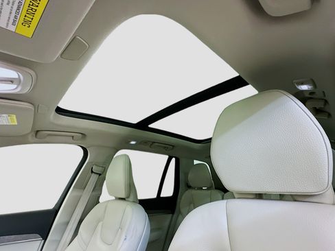 Used 2023 Volvo XC90 B6 Core w/ Protection Package Premier image 27