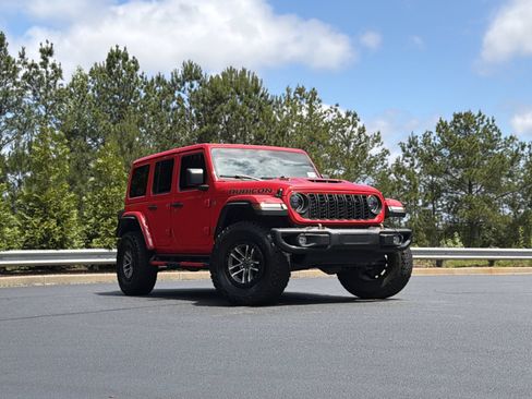 Used 2024 Jeep Wrangler Unlimited Rubicon 392 AWD/4WD image 2