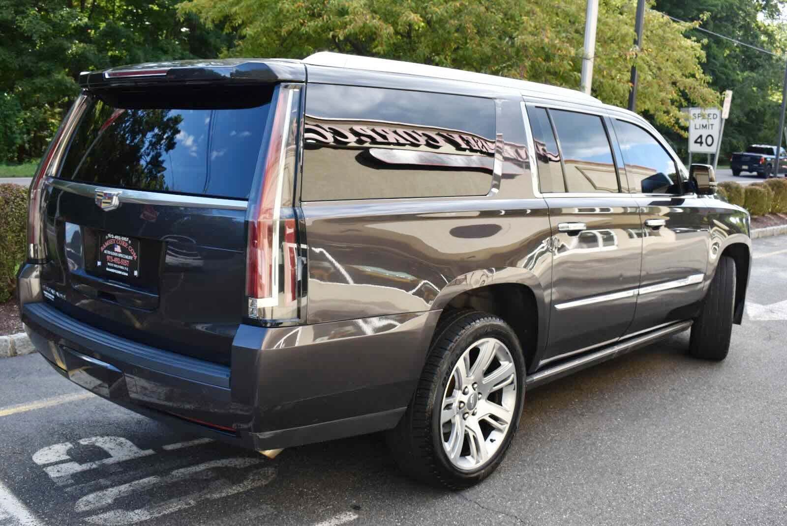 Used 2016 Cadillac Escalade ESV Premium AWD/4WD image 4