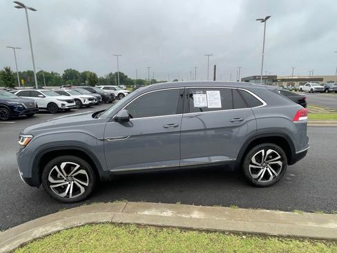 Used 2021 Volkswagen Atlas Cross Sport SEL Premium w/ Cross Sport MDO Package AWD/4WD image 4