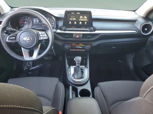 Certified 2019 Kia Forte LXS image 8
