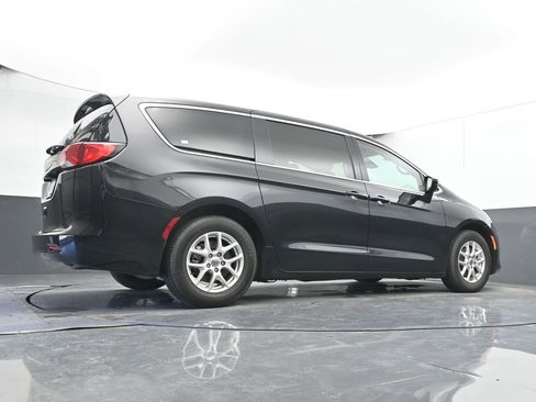 Used 2023 Chrysler Voyager LX FWD image 45
