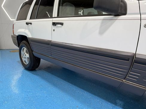 Used 1995 Jeep Grand Cherokee Laredo AWD/4WD image 29