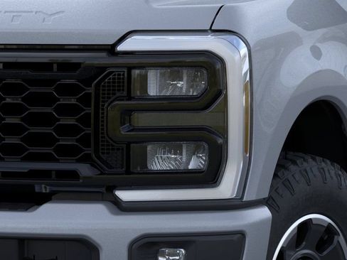 New 2026 Ford F250 Lariat AWD/4WD image 18