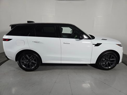 New 2026 Land Rover Range Rover Sport Dynamic SE AWD/4WD image 6