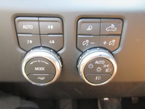 New 2026 GMC Sierra 2500 Denali w/ Denali Reserve Package image 17