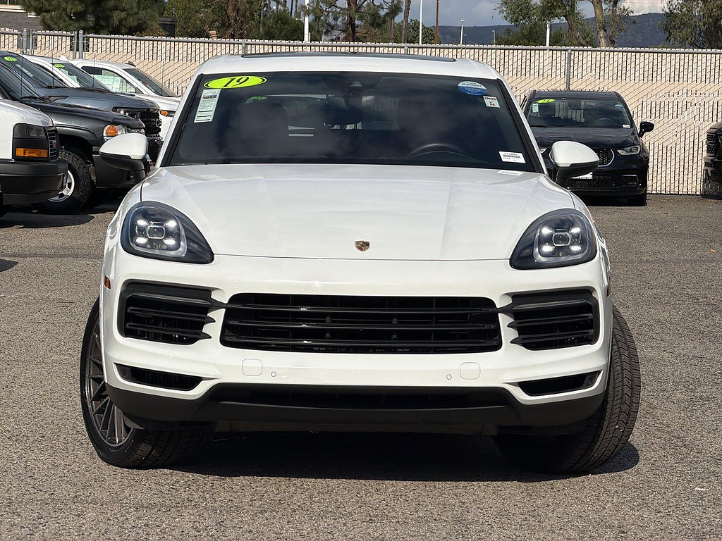 Used 2019 Porsche Cayenne AWD/4WD image 2