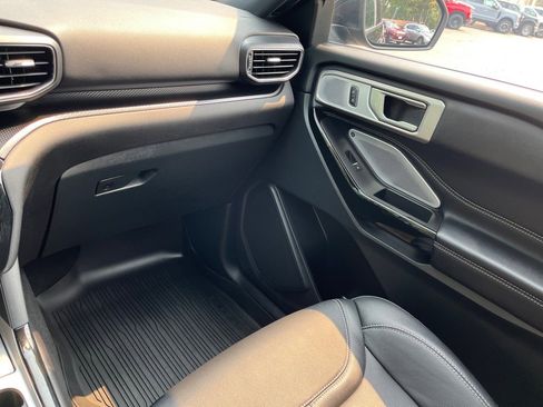 Used 2023 Ford Explorer ST w/ Technology Package image 20