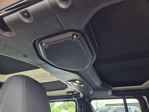 Used 2023 Jeep Wrangler Unlimited Sport AWD/4WD image 18