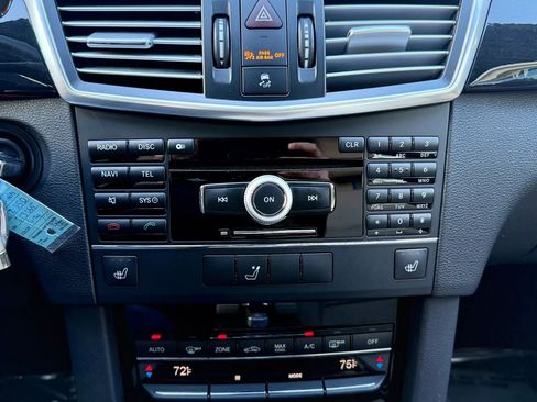 Used 2011 Mercedes-Benz E 350 4MATIC Wagon image 19