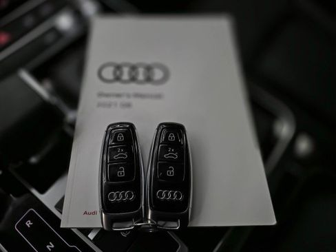 Used 2021 Audi Q8 Premium Plus AWD/4WD image 46