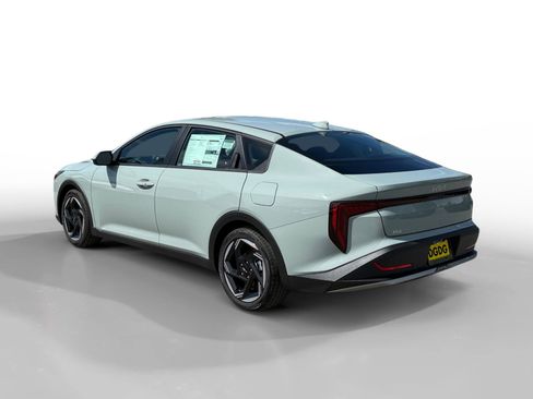 New 2026 Kia K4 EX image 3
