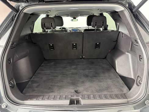 Used 2019 Chevrolet Equinox LT w/ Driver Convenience Package FWD image 21