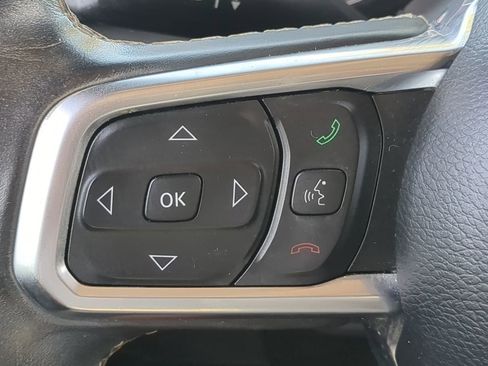 Used 2019 Jeep Wrangler Unlimited Sahara w/ Safety Group image 23