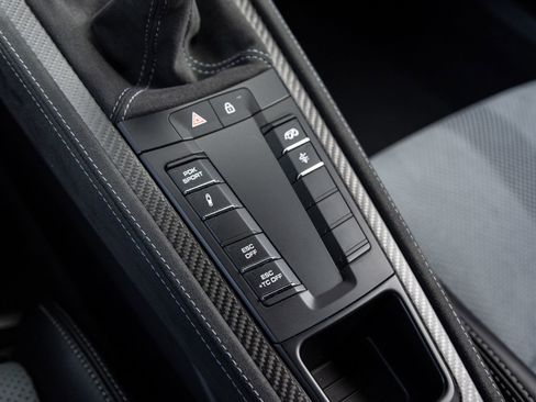 Certified 2024 Porsche 718 Cayman GT4 RS image 28