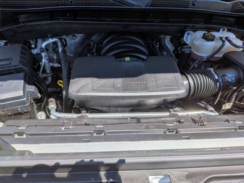 Used 2025 GMC Sierra 1500 SLT AWD/4WD image 39
