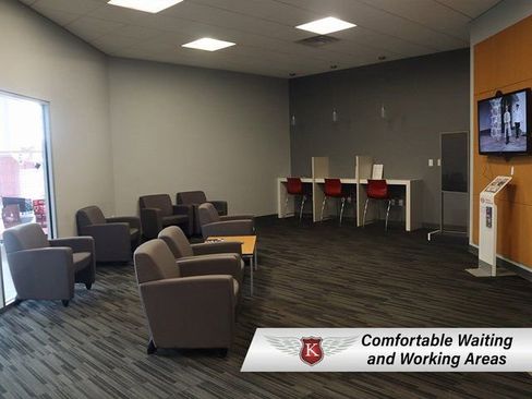 Used 2024 Kia Carnival EX image 15