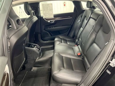 Used 2018 Volvo S90 T5 Momentum w/ Momentum Plus Package AWD/4WD image 23