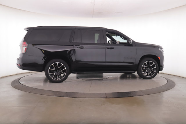 Used 2023 Chevrolet Suburban RST w/ Luxury Package AWD/4WD image 6
