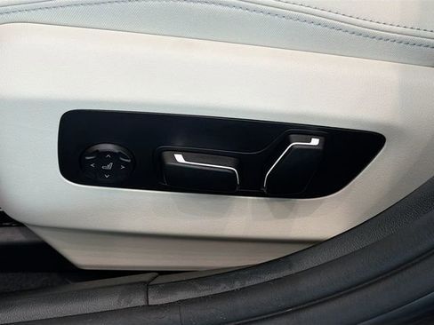 New 2026 BMW 540i xDrive w/ Executive Package image 24