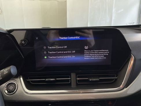 New 2026 Chevrolet Trax LT w/ Driver Confidence Package FWD image 29