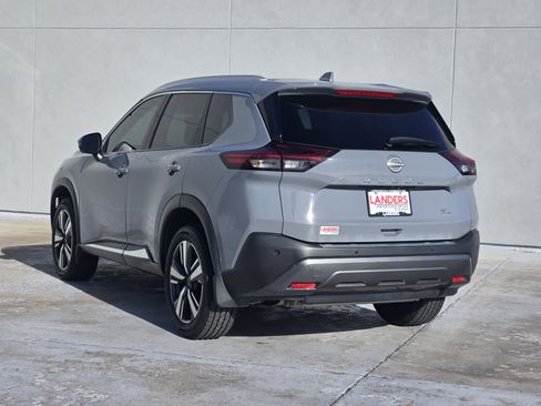 Used 2023 Nissan Rogue SL w/ SL Premium Package image 5