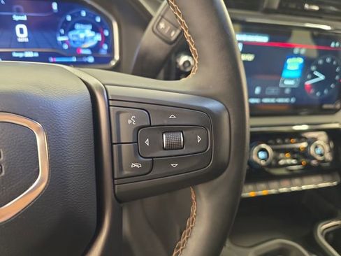 Used 2025 GMC Sierra 2500 AT4 w/ AT4 Premium Plus Package AWD/4WD image 33
