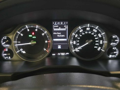 Used 2017 Toyota Land Cruiser AWD/4WD image 12