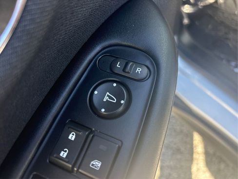 Used 2022 Honda HR-V EX image 44