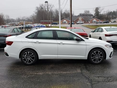 New 2026 Volkswagen Jetta Sport FWD image 2