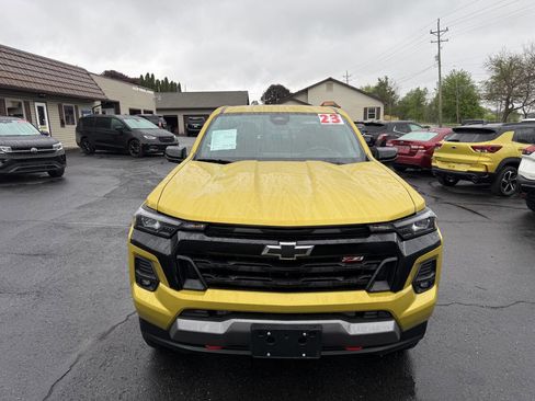 Used 2023 Chevrolet Colorado Z71 w/ Z71 Convenience Package 2 AWD/4WD image 8