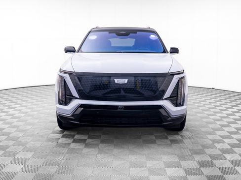 New 2027 Cadillac Vistiq Luxury AWD/4WD image 8