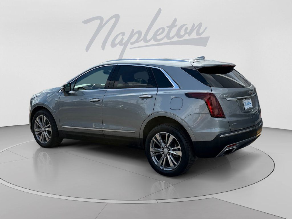 Used 2024 Cadillac XT5 Premium Luxury AWD/4WD image 3
