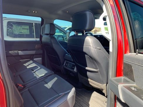 Used 2023 Ford F250 Lariat w/ FX4 Off-Road Package image 14