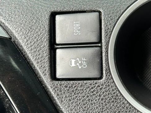 Used 2017 Toyota Corolla SE FWD image 23