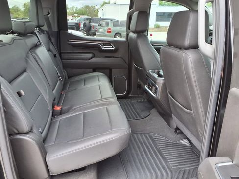 Used 2022 Chevrolet Silverado 1500 LTZ image 16