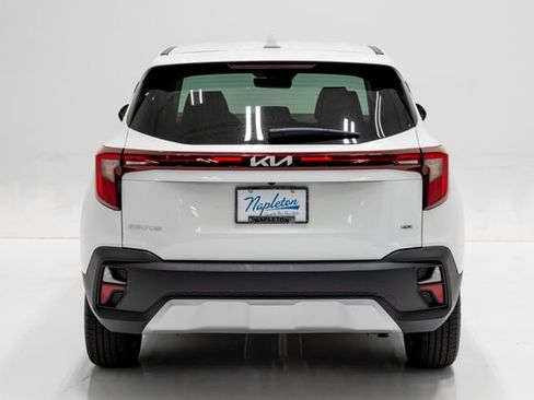 Used 2025 Kia Seltos LX AWD/4WD image 25
