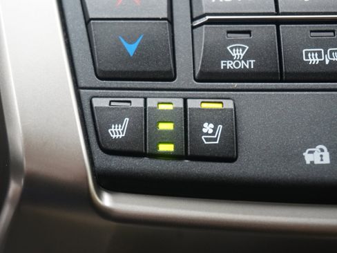 Used 2015 Lexus NX 200t FWD w/ Premium Package image 21