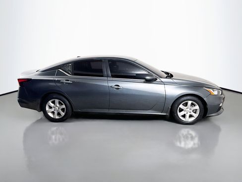 Used 2020 Nissan Altima 2.5 S w/ Driver Assist Package image 11
