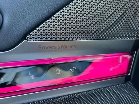 Used 2023 BMW 760i xDrive w/ Parking Assistance Package image 24