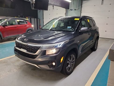 Used 2021 Kia Seltos S image 6