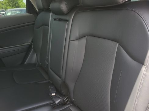 Used 2025 Kia Sportage EX FWD image 12