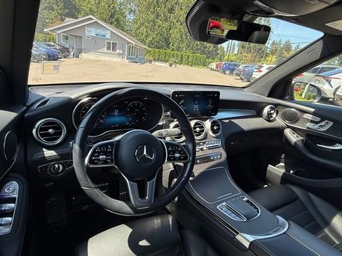 Used 2022 Mercedes-Benz GLC 300 4MATIC image 23