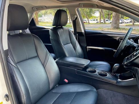 Used 2017 Toyota Avalon Touring FWD image 30