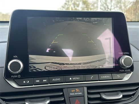 Certified 2025 Nissan Altima 2.5 S image 4